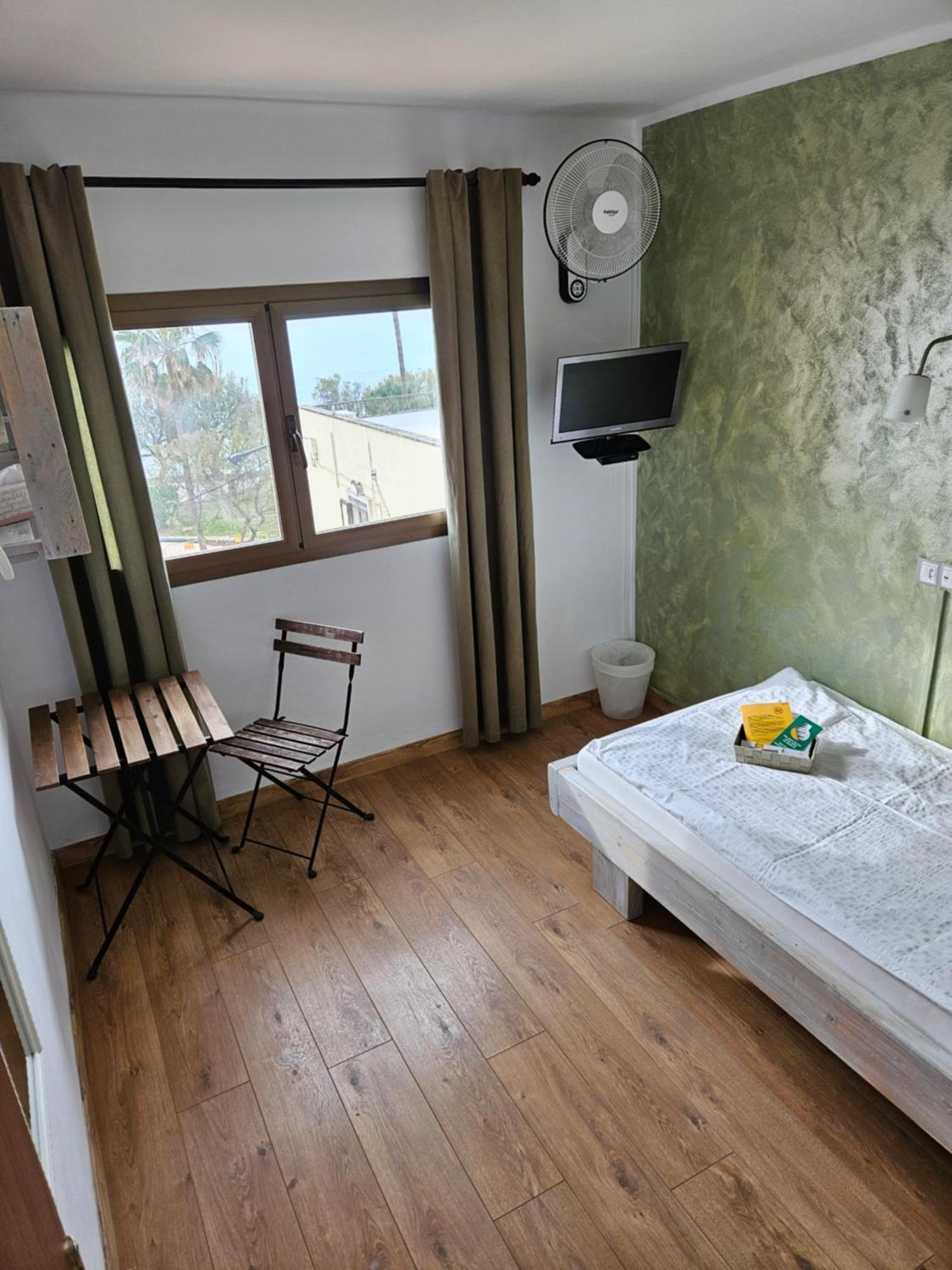 קאלה מילור Seven Hostal מראה חיצוני תמונה